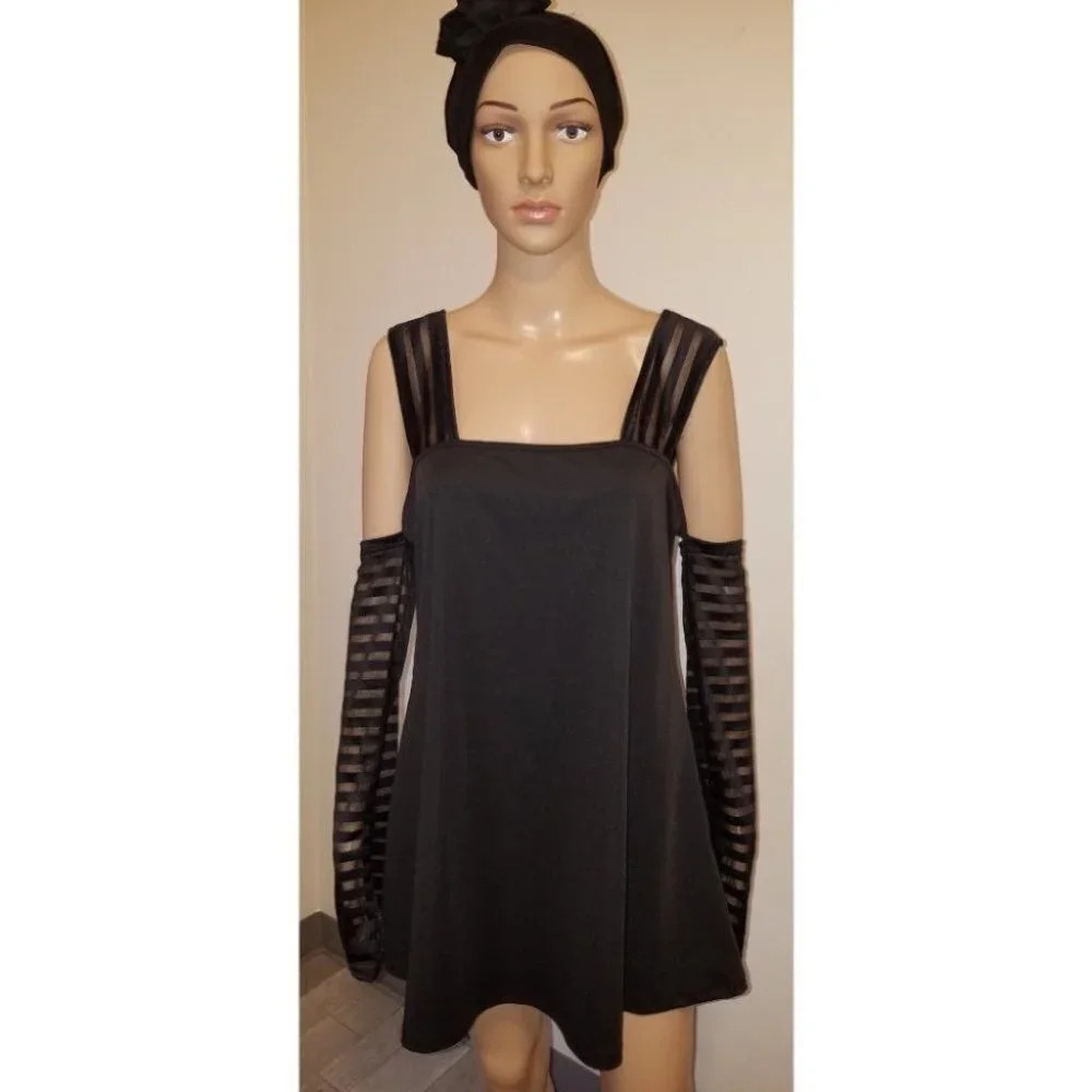 Fashion Top w/ Striped Sleeves